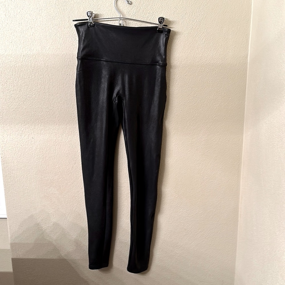 Spanx Faux Leather Leggings size M. Worn once. Like-new. Excellent quality.